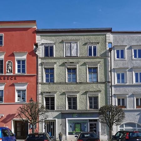 Greenhouse Apartment Am Stadtplatz Tittmoning Exterior foto